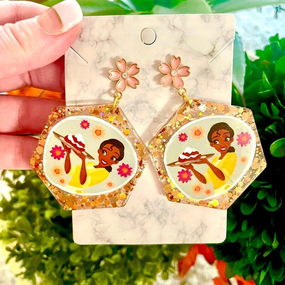 Tiana Acrylic Dangle Earrings - Picture 7 of 9